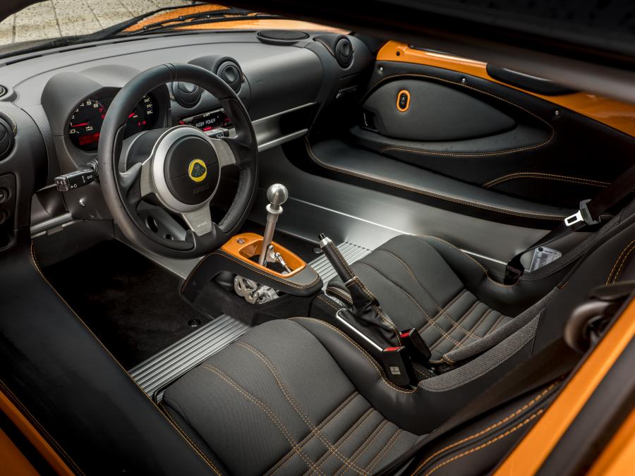 Интерьер Lotus Exige Sport 350 2019 года  (WW) (фото 22 из 23)